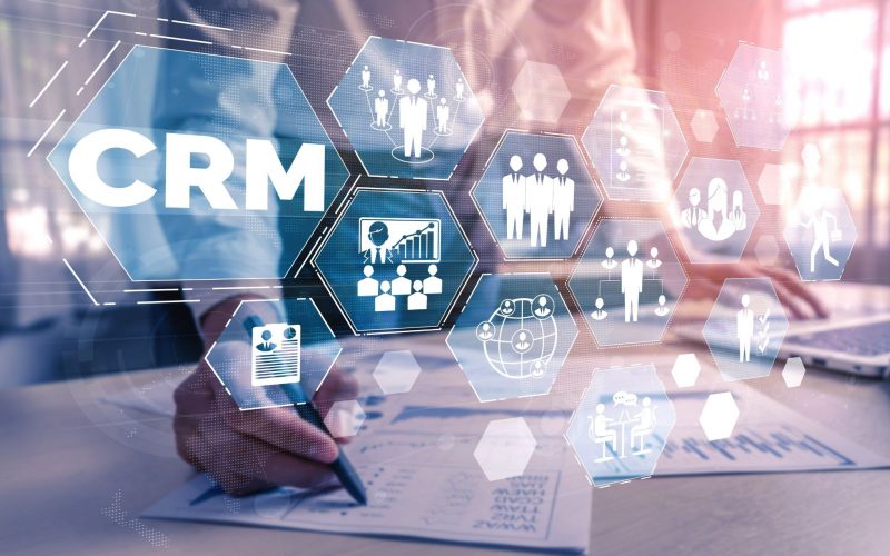 Các Công Nghệ Và Phần Mềm Chính Mà Mỗi Công Ty Ngành Dịch Vụ Cần Có Vào Năm 2024