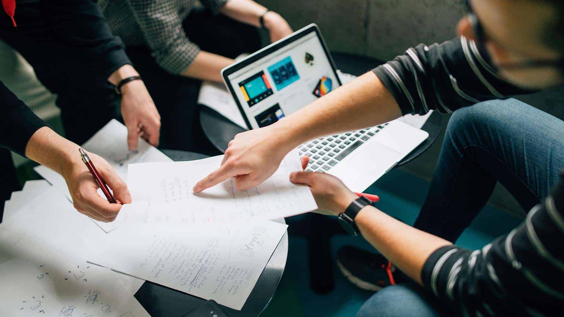 LÀM SAO ĐỂ TỔ CHỨC MỘT SỰ KIỆN TRỰC TUYẾN THÀNH CÔNG?