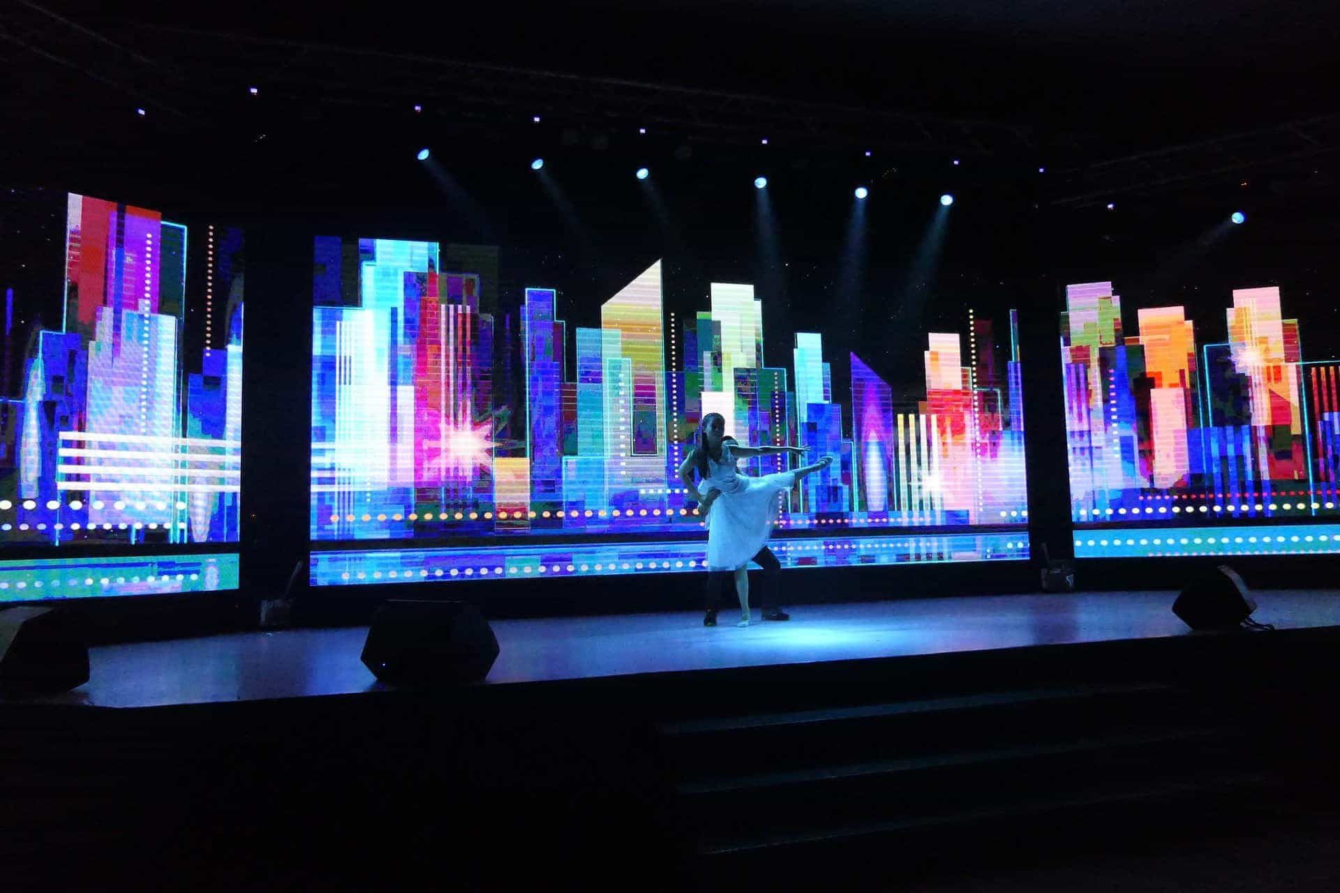 We love creative solutions. We live for unexpected design, unique experiences, and seamless production.